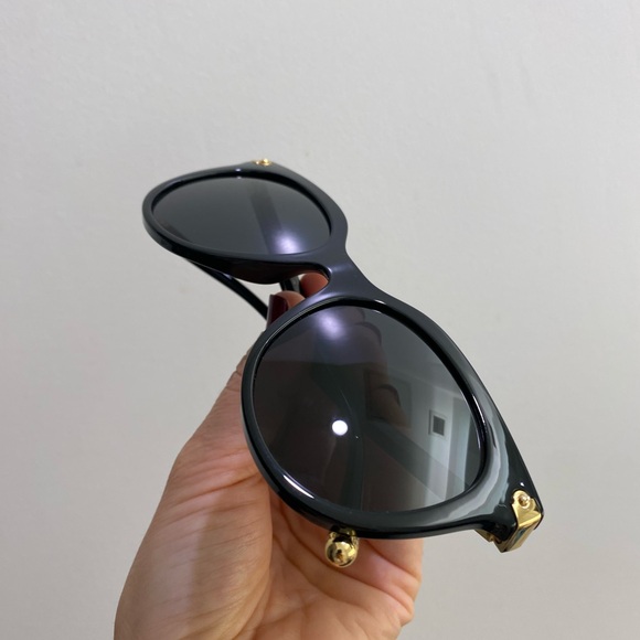 Dolce & Gabbana- Cat Eye Sunglasses 52mm. Solid: Black/Grey-Made in Italy. - Picture 7 of 12